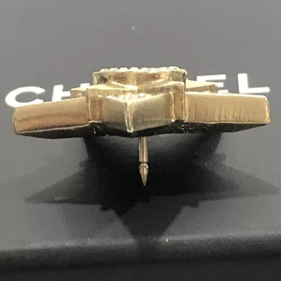 CHANEL CC Logo Double Star Rhinestone Brooch Gold Tone Pin A17C Auth w/Box D-j11 - Picture 5 of 16